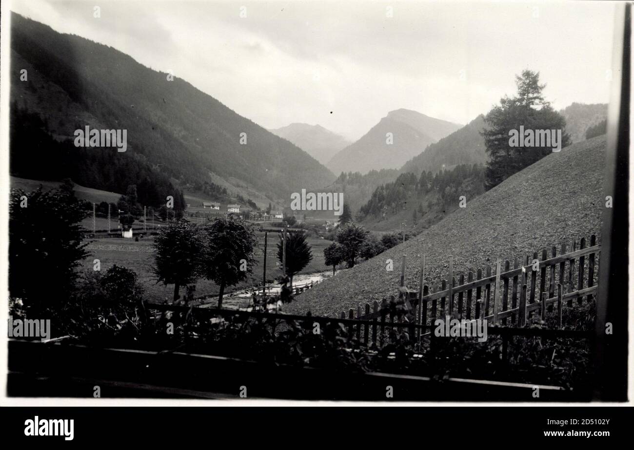 Foto Steinach am Brenner Tirol Österreich, Talladschaft, Zimmerblick | utilisation dans le monde entier Banque D'Images