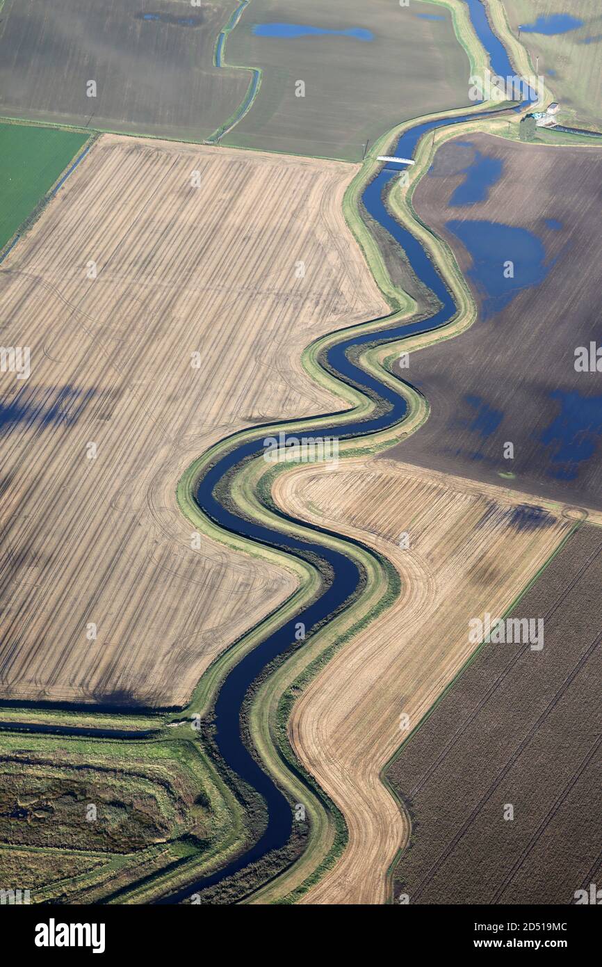 Vue aérienne au nord-ouest de la rivière Alt à Hunt's Brook près de Maghull & Thornton, Merseyside Banque D'Images