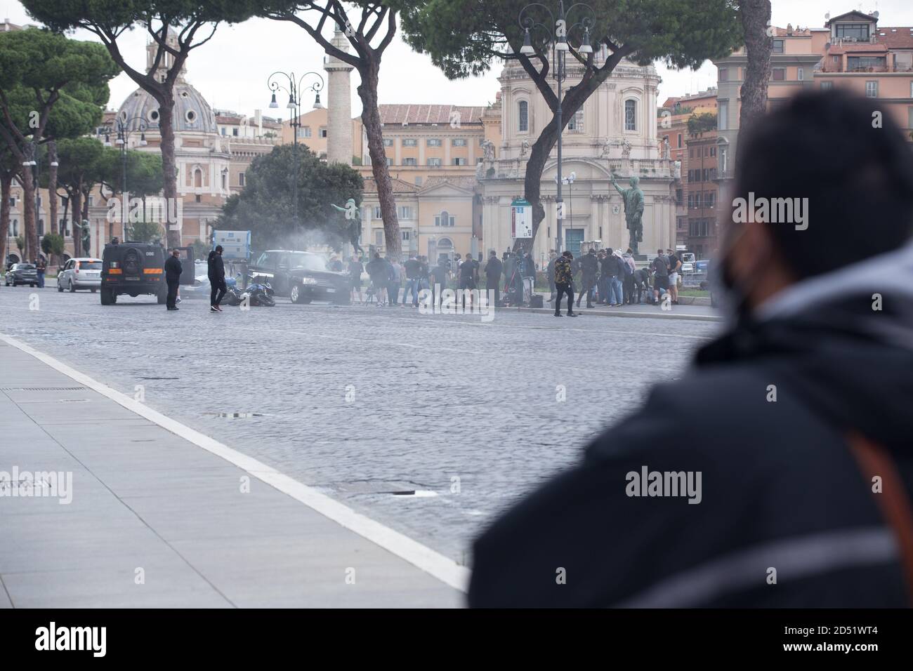 Roma, Italie. 12 octobre 2020. Vue de via dei Fori Imperiali pendant le tournage du film Mission Impossible 7 (photo de Matteo Nardone/Pacific Press) Credit: Pacific Press Media production Corp./Alay Live News Banque D'Images