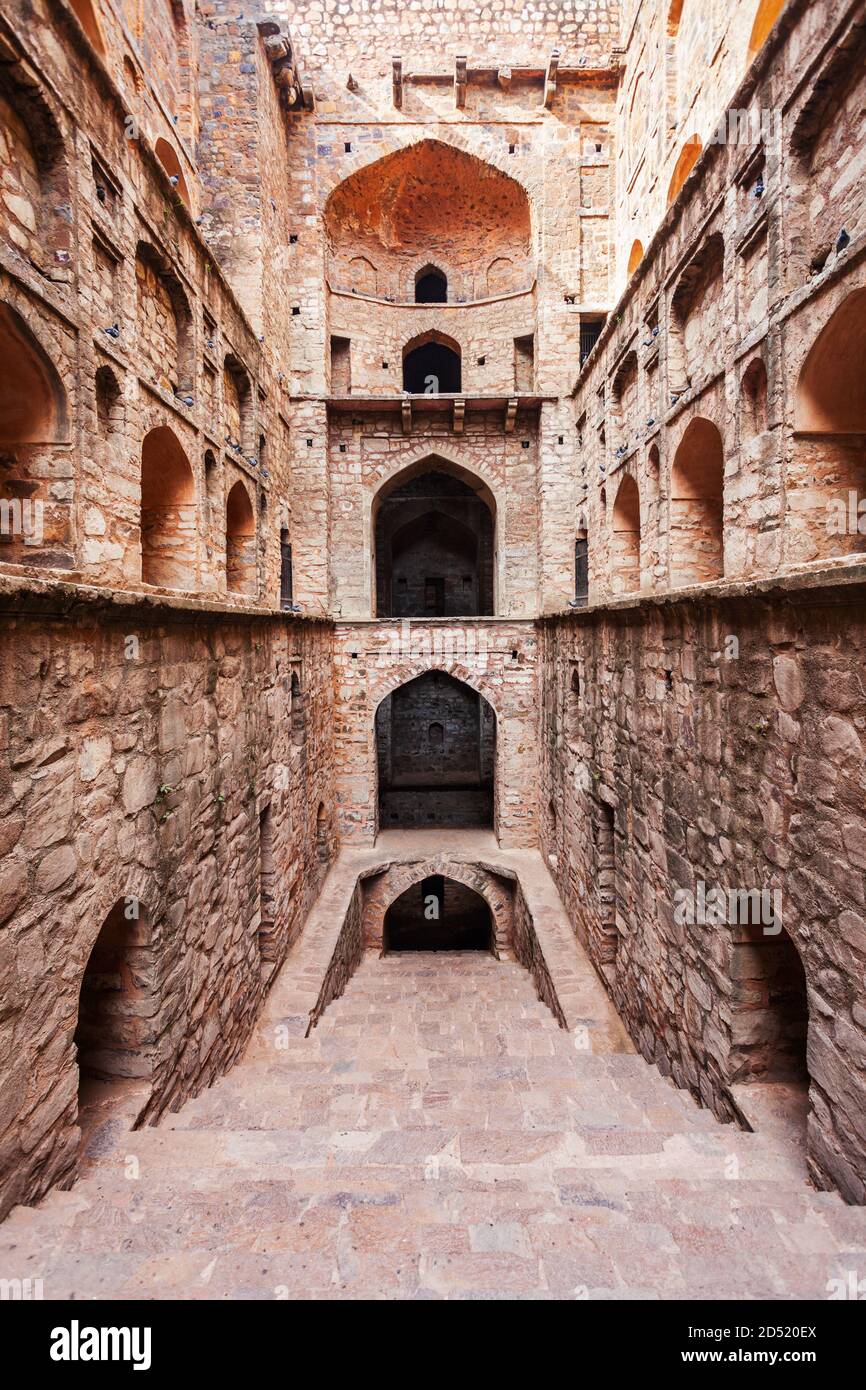 Agrasen ki Baoli ou Ugrasen ki Baodi est un pas historique bien près de Connaught Place à New Delhi, en Inde Banque D'Images