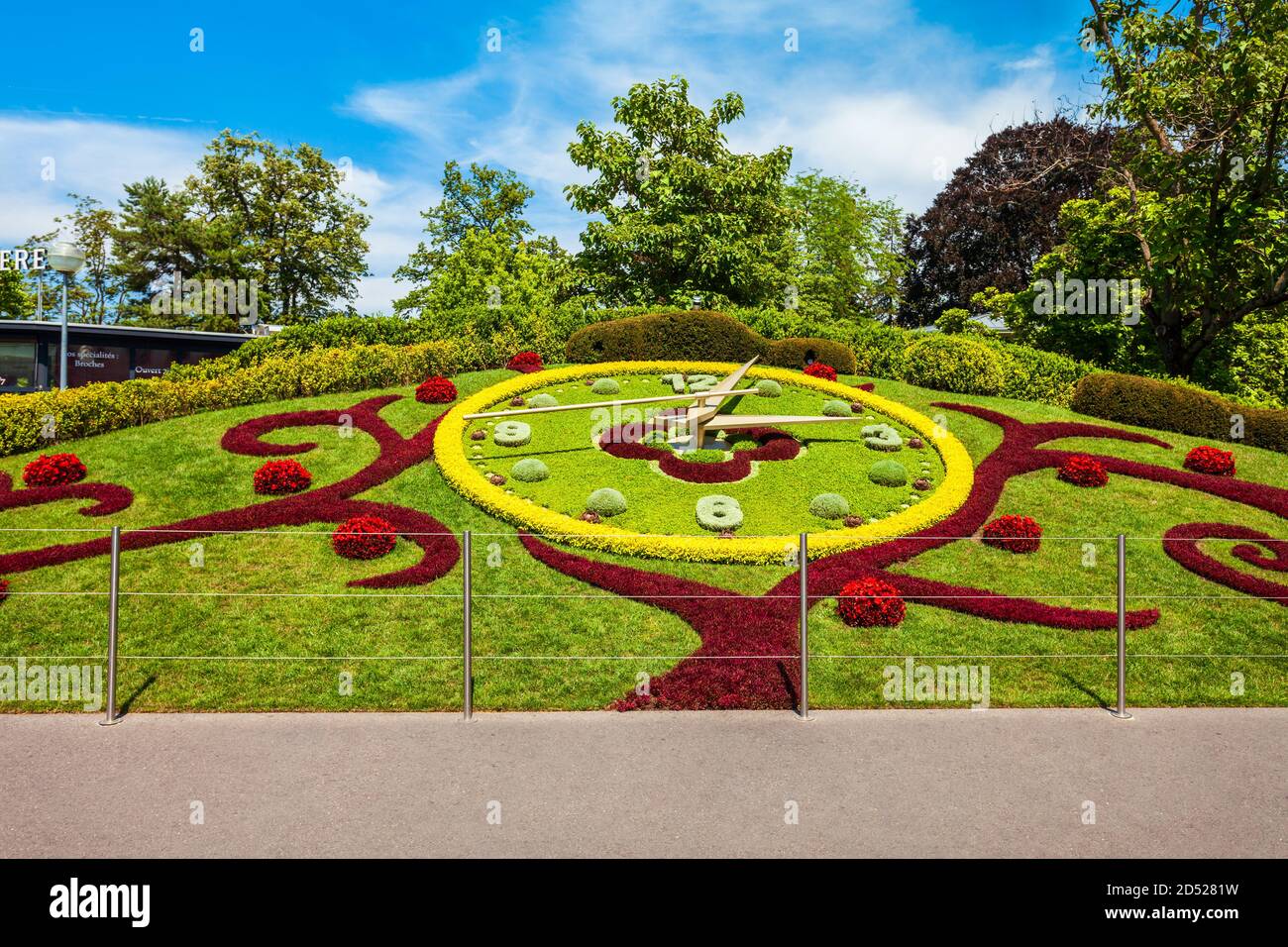 Horloge florale ou l'horloge fleurie fleurie est un symbole des horlogers de la ville, situé dans le parc du jardin Anglais à Genève en Suisse Banque D'Images