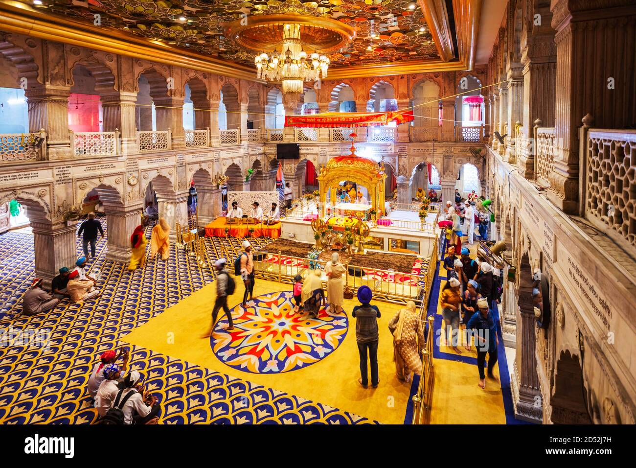 New DELHI, INDE - 06 OCTOBRE 2019: Gurudwara Sis Ganj Sahib intérieur, l'un des neuf Gurnaines historiques à New Delhi en Inde Banque D'Images