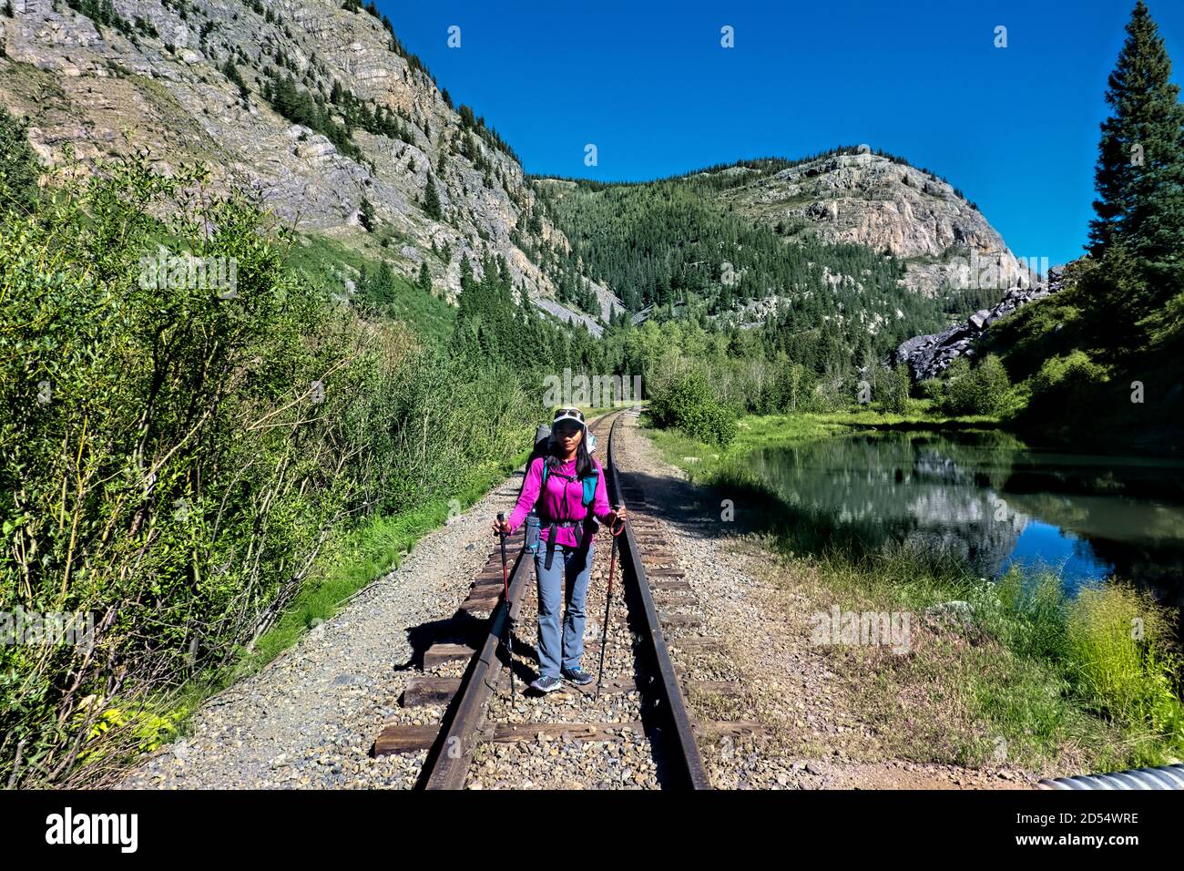 Trekking le long du chemin de fer Durango-Silverton, montagnes de San Juan, Colorado Banque D'Images