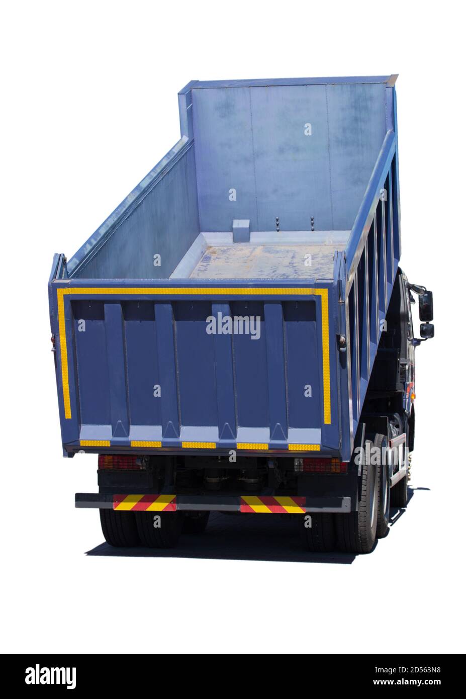 grand camion à benne basculante bleu isolé sur blanc Banque D'Images