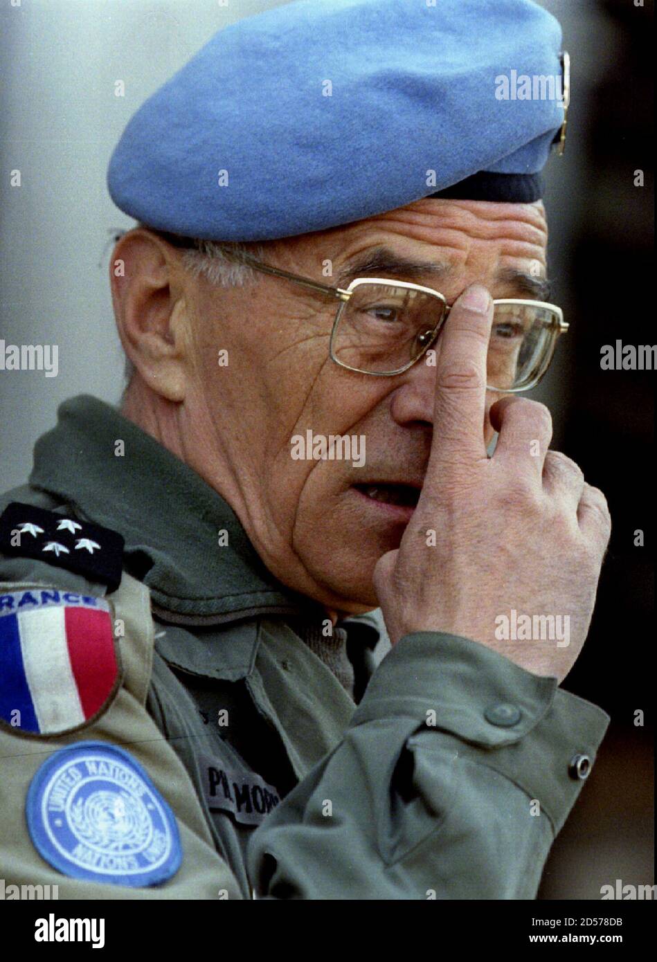 The United Nations commander in Bosnia-Herzegovina, French General Phillipe  Morillon, adjusts his glasses before entering a meeting of Bosnia's 3  warring parties April 6 Photo Stock - Alamy