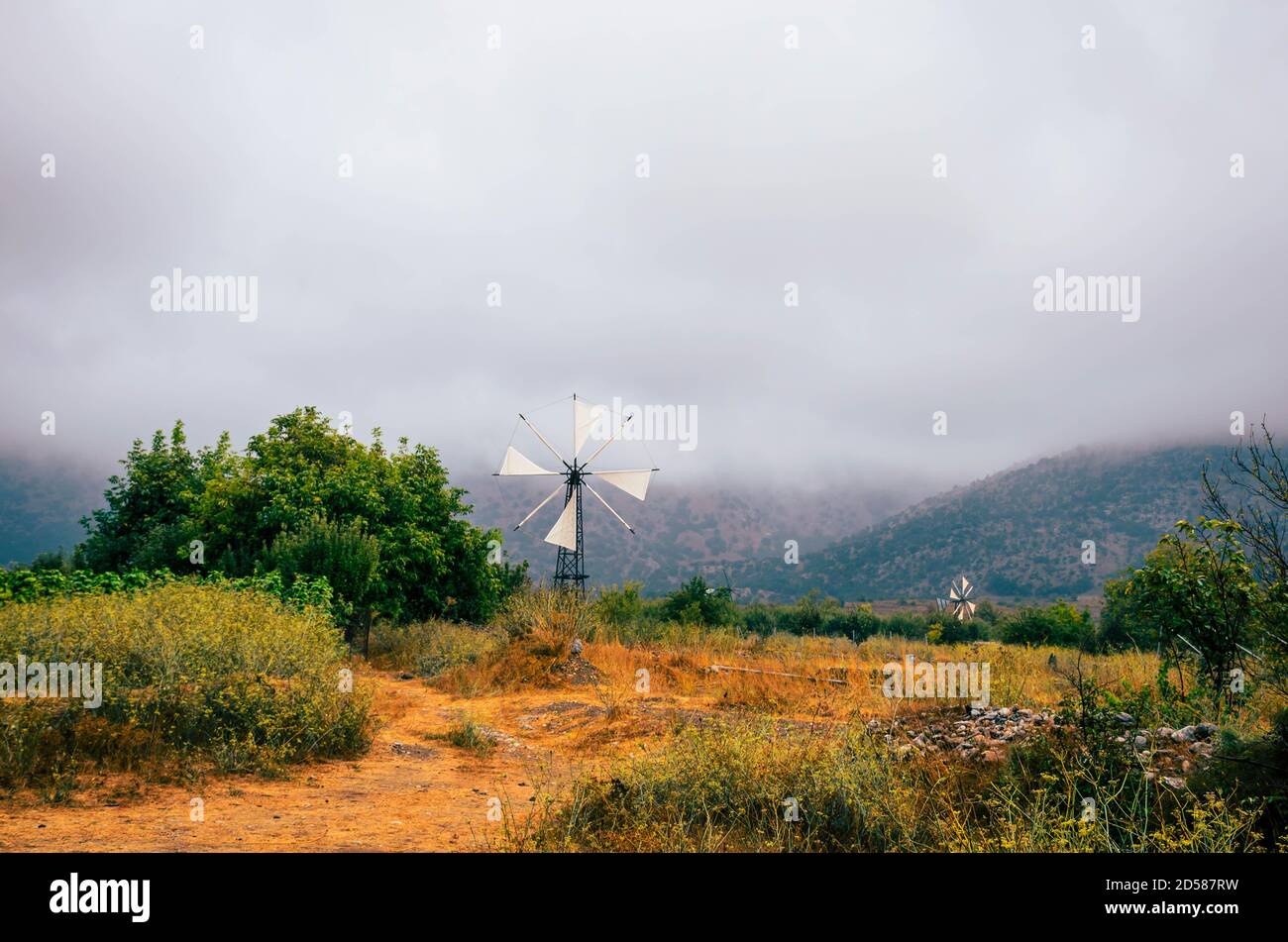 Plateau de Lasithi, berceau du plus grand des dieux Zeus et terre des moulins à vent. Banque D'Images