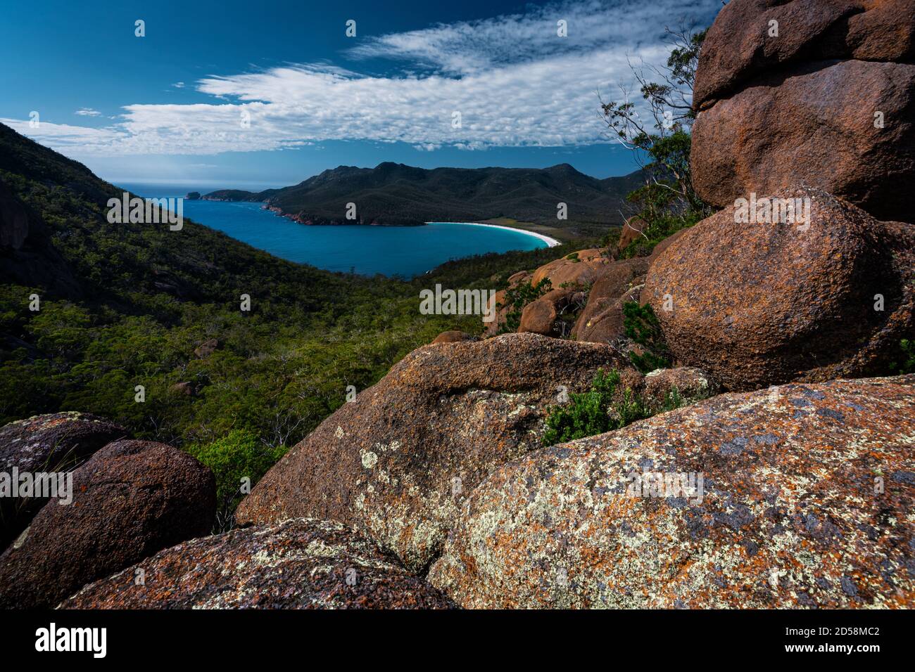 Incroyable baie de Wineglass dans le parc national de Freycinet. Banque D'Images