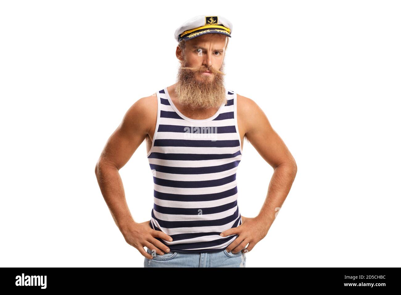 Jeune capitaine marin sérieux avec barbe et moustaches isolés dessus arrière-plan blanc Banque D'Images