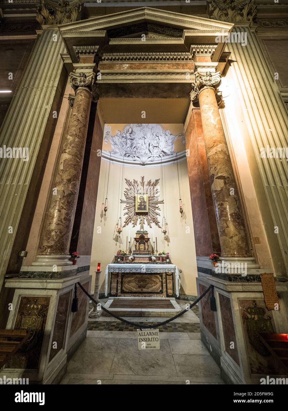 La chapelle du très Saint Sacrement et la Madonna di Sant'Alessio dans la basilique des Saints Bonifacio et Alexis sur la colline Aventin - Rome, Italie Banque D'Images