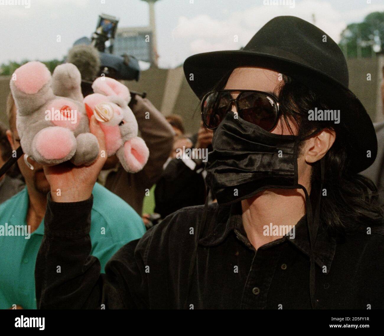 You Can Now Get a Super Realistic Michael Jackson Mask That Lets You