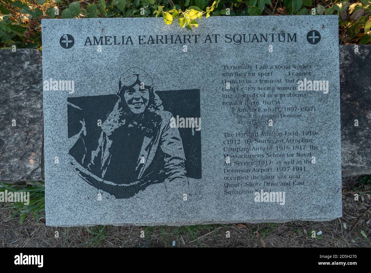 Plaque d'Amelia Earhart à Marina Bay Quincy, Massachusetts Banque D'Images