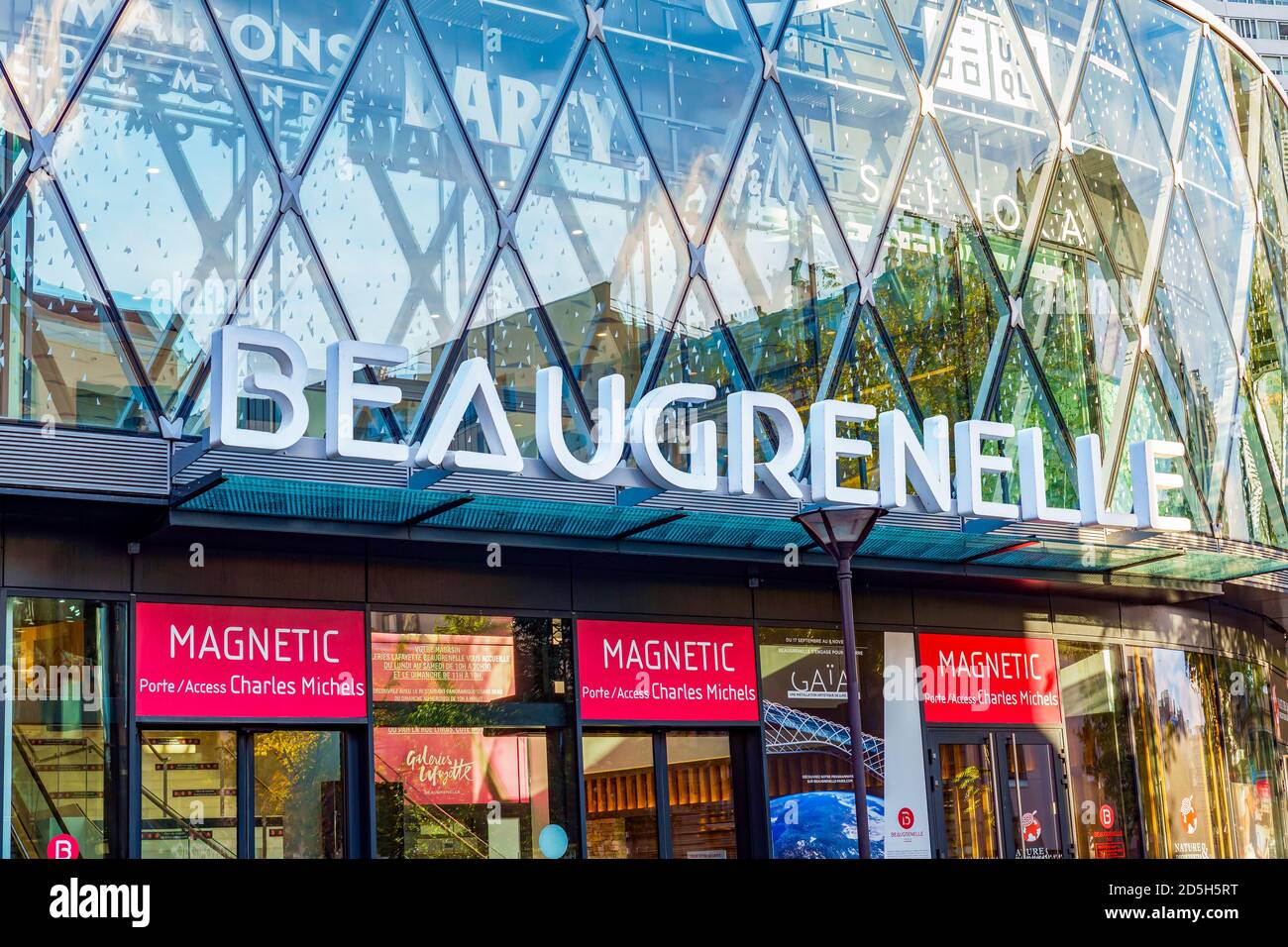 Centre commercial Beaugrenelle à Paris, France Banque D'Images