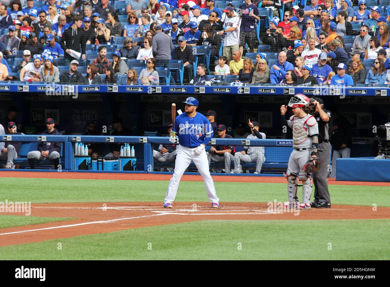 Toronto Blue Jays premier baseman rowdy Tellez à la plaque Dans un match contre les Cleveland Indians au Centre Rogers Le 8 septembre 2018 Banque D'Images
