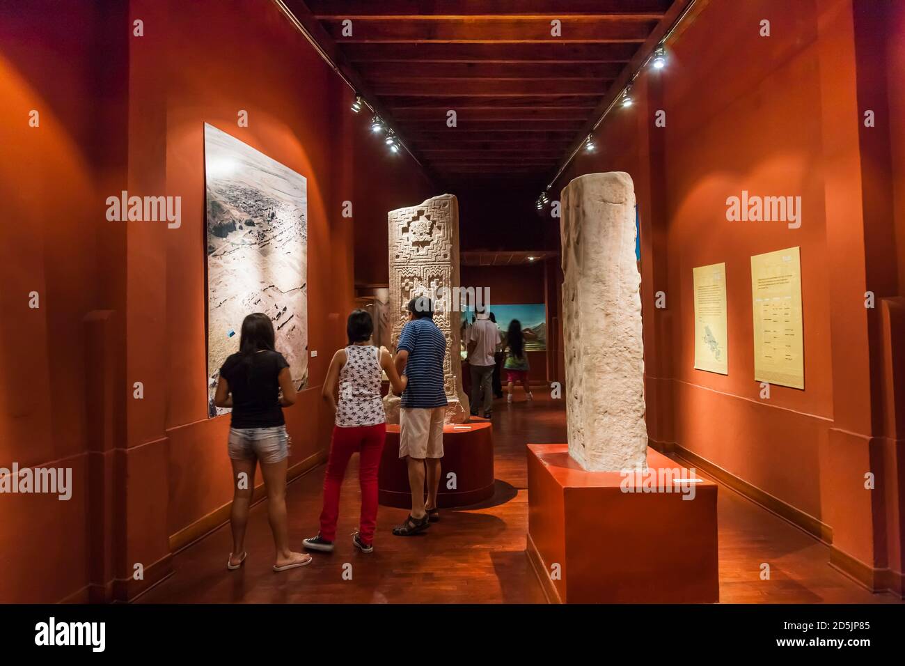 Galerie de collection de la période formative, et stelas, 'Musée national d'archéologie, d'anthropologie et d'histoire du Pérou', Lima, Pérou, Amérique du Sud Banque D'Images