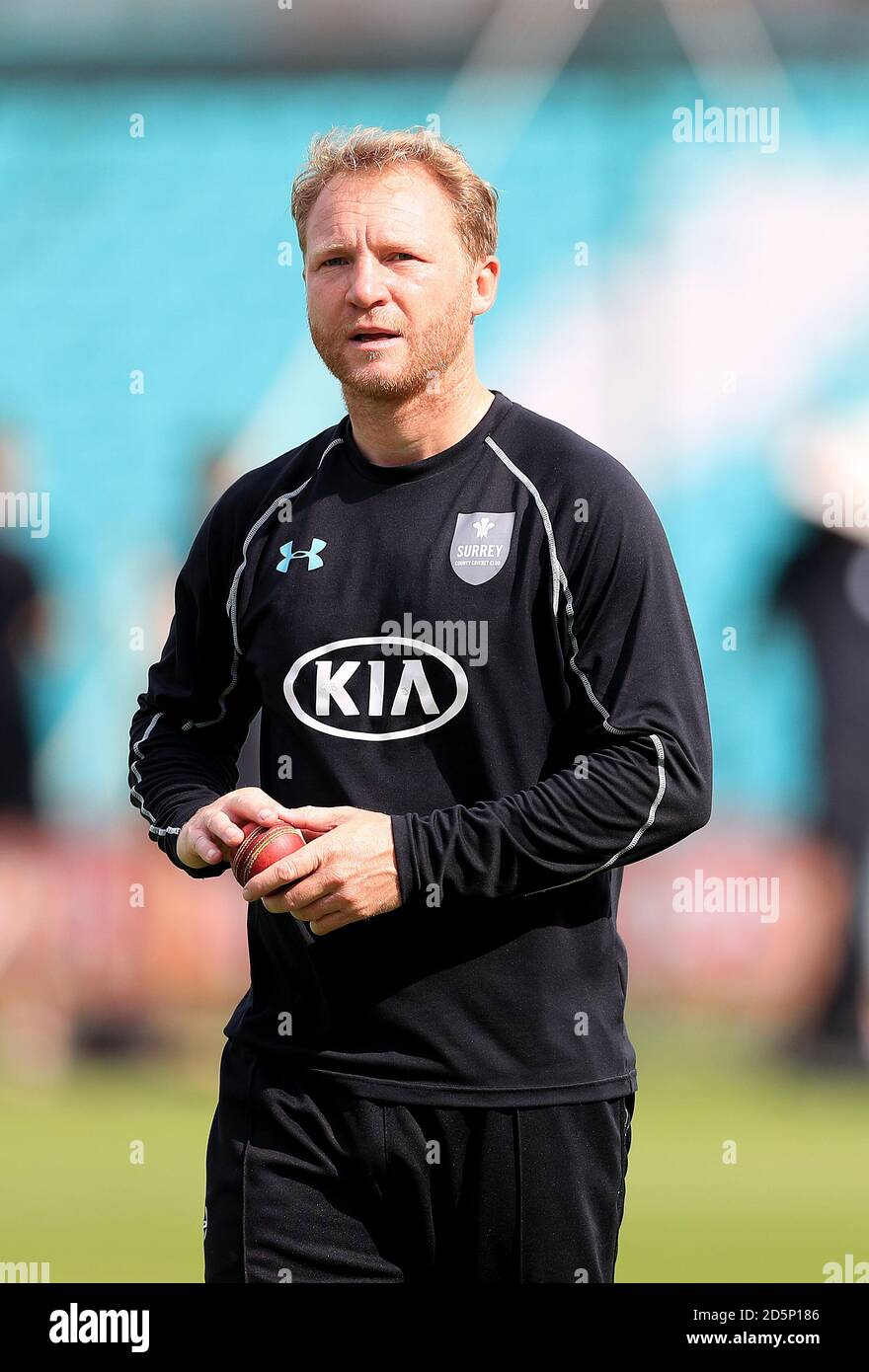 Gareth Batty de Surrey pendant la période de préchauffage Banque D'Images