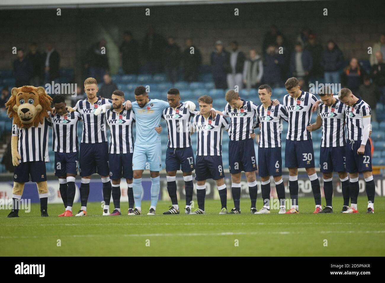 Millwall observant une minute de silence Banque D'Images