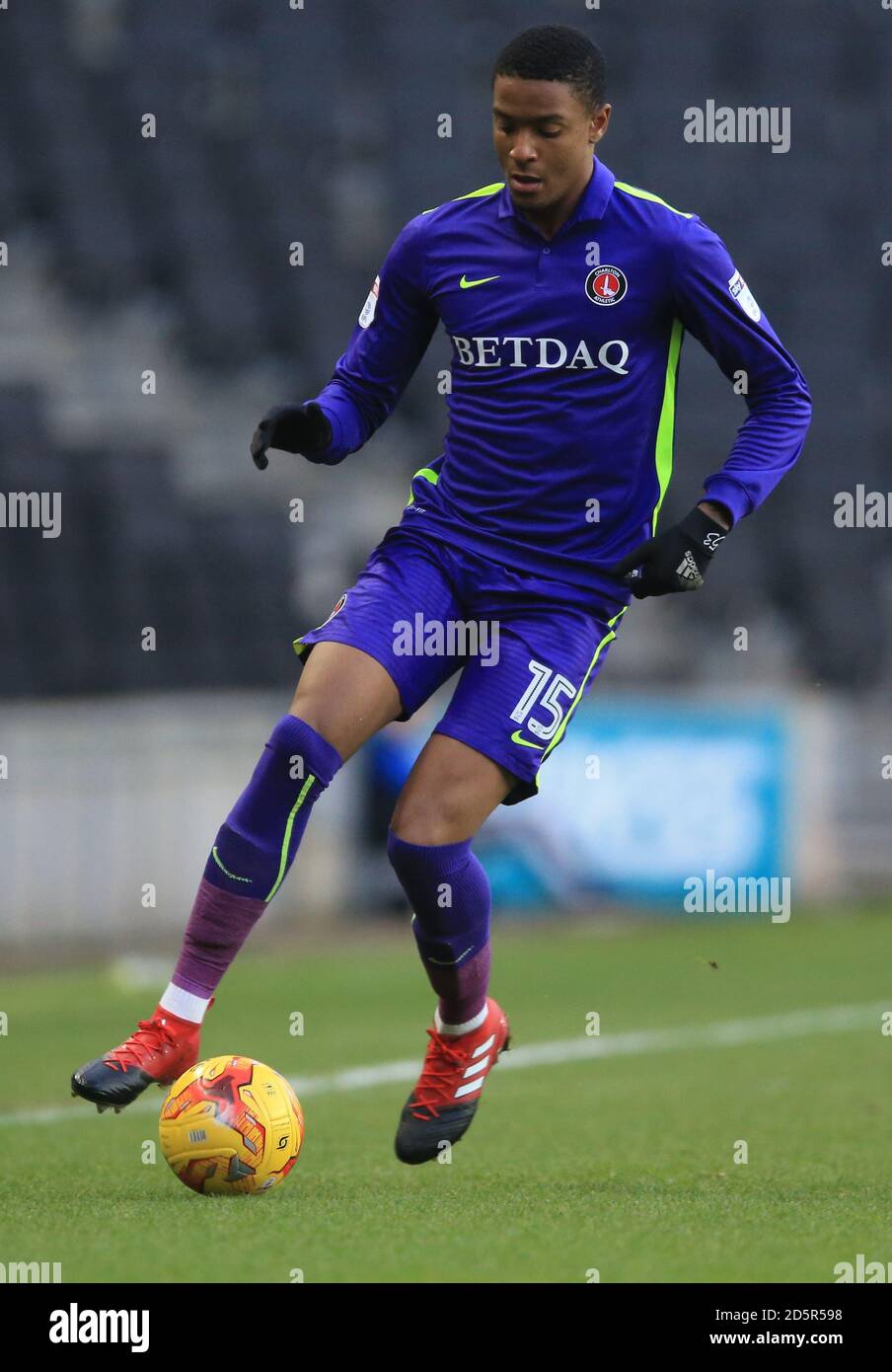 Ezri Konsa de Charlton Athletic Banque D'Images