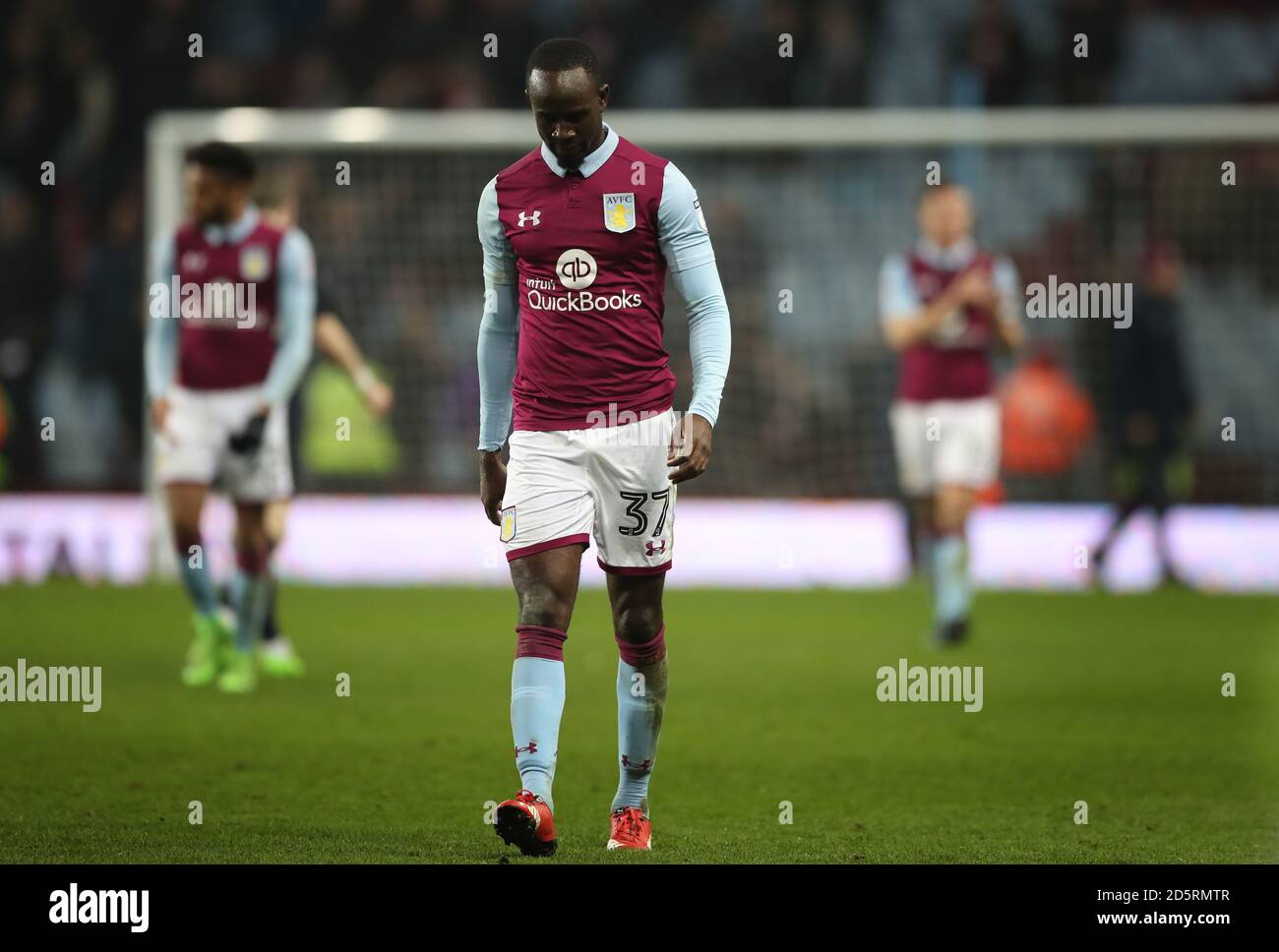 Albert Adomah de Aston Villa montre sa déjection pendant la maison de 3.1 Battez contre Barnsley Banque D'Images