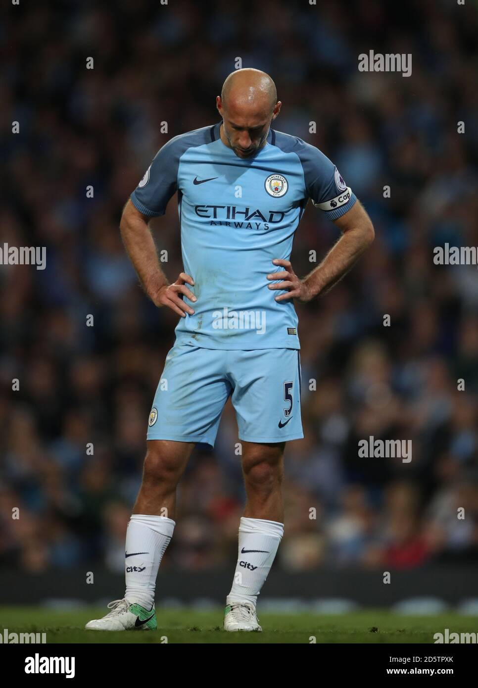 Pablo Zabaleta de Manchester City montre sa déjection lors de sa finale jeu à domicile Banque D'Images