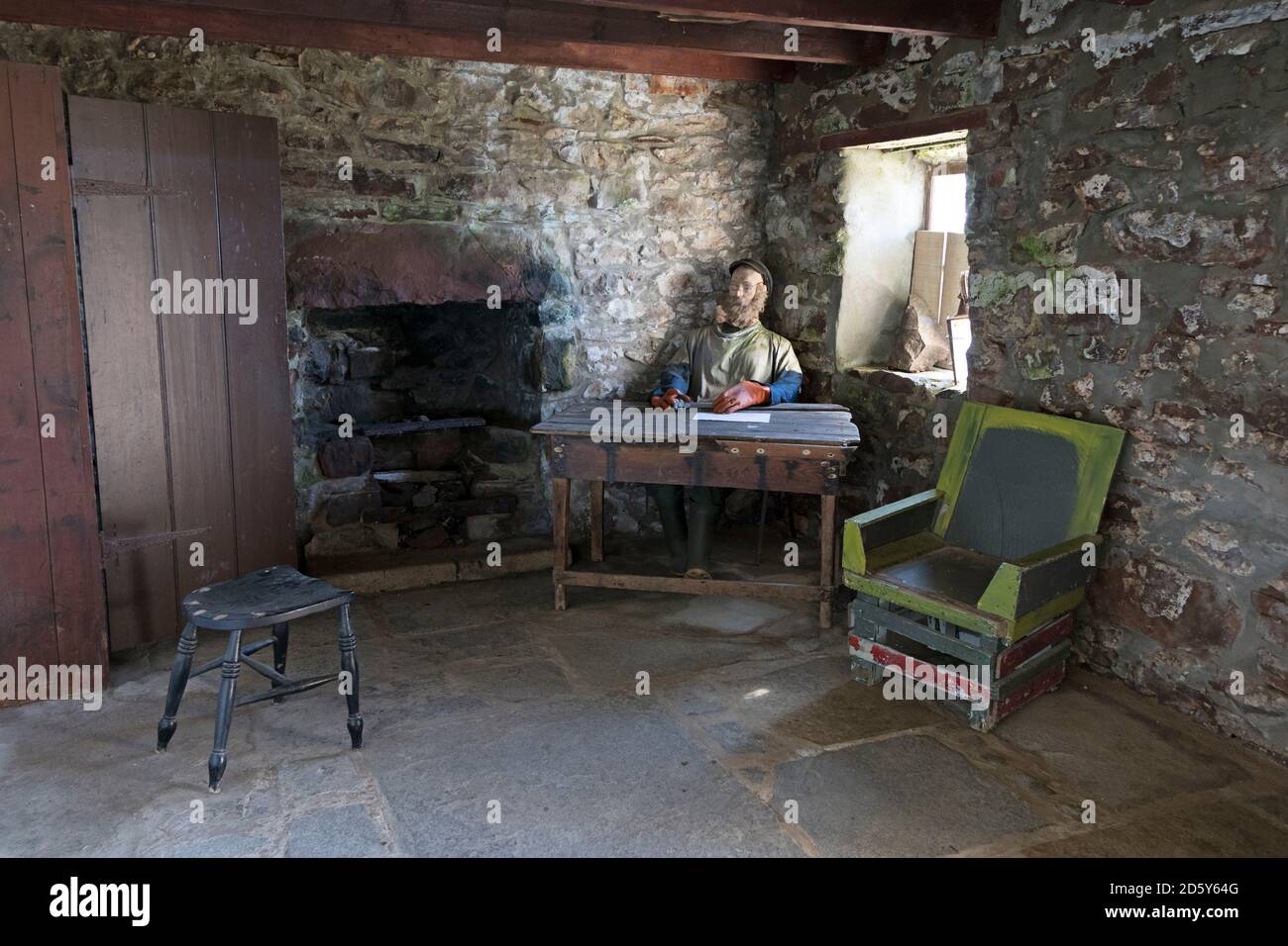 L'intérieur de la pêche au saumon Bothy à Clachpéage, Assynt, NW Highlands, Écosse, Royaume-Uni Banque D'Images