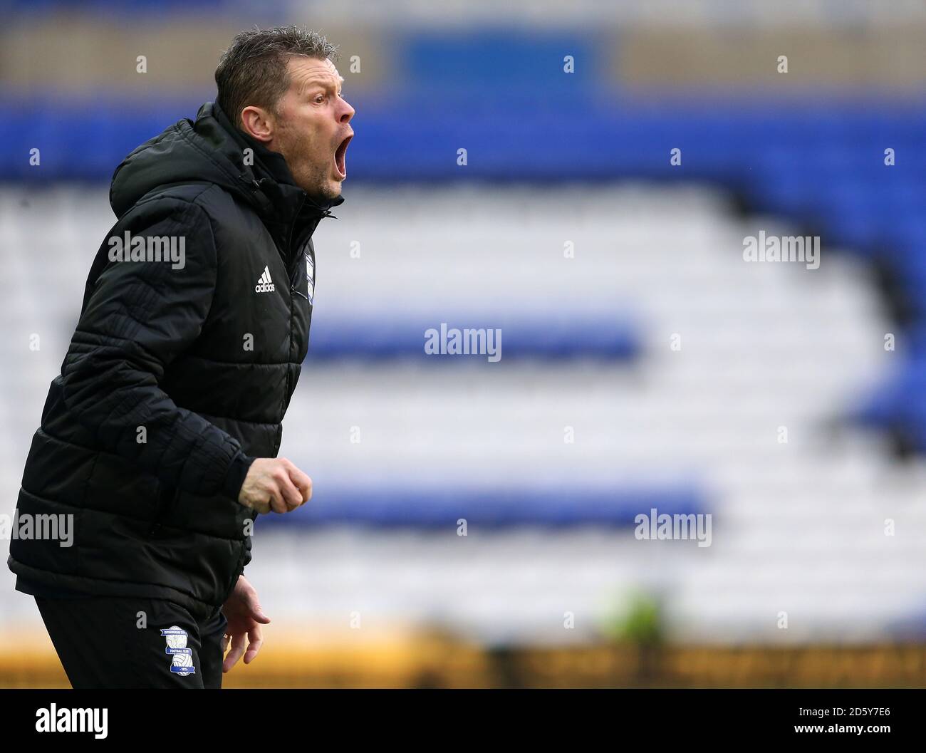 Steve Cotterill, le directeur de Birmingham City, s'est opposé à son équipe Burton Albion pendant le match à St Andrew's. Banque D'Images