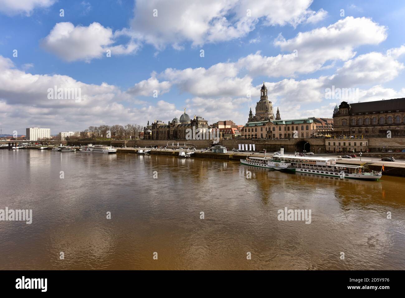 Allemagne, Saxe, Dresde, vieille ville et rivière Elbe Banque D'Images