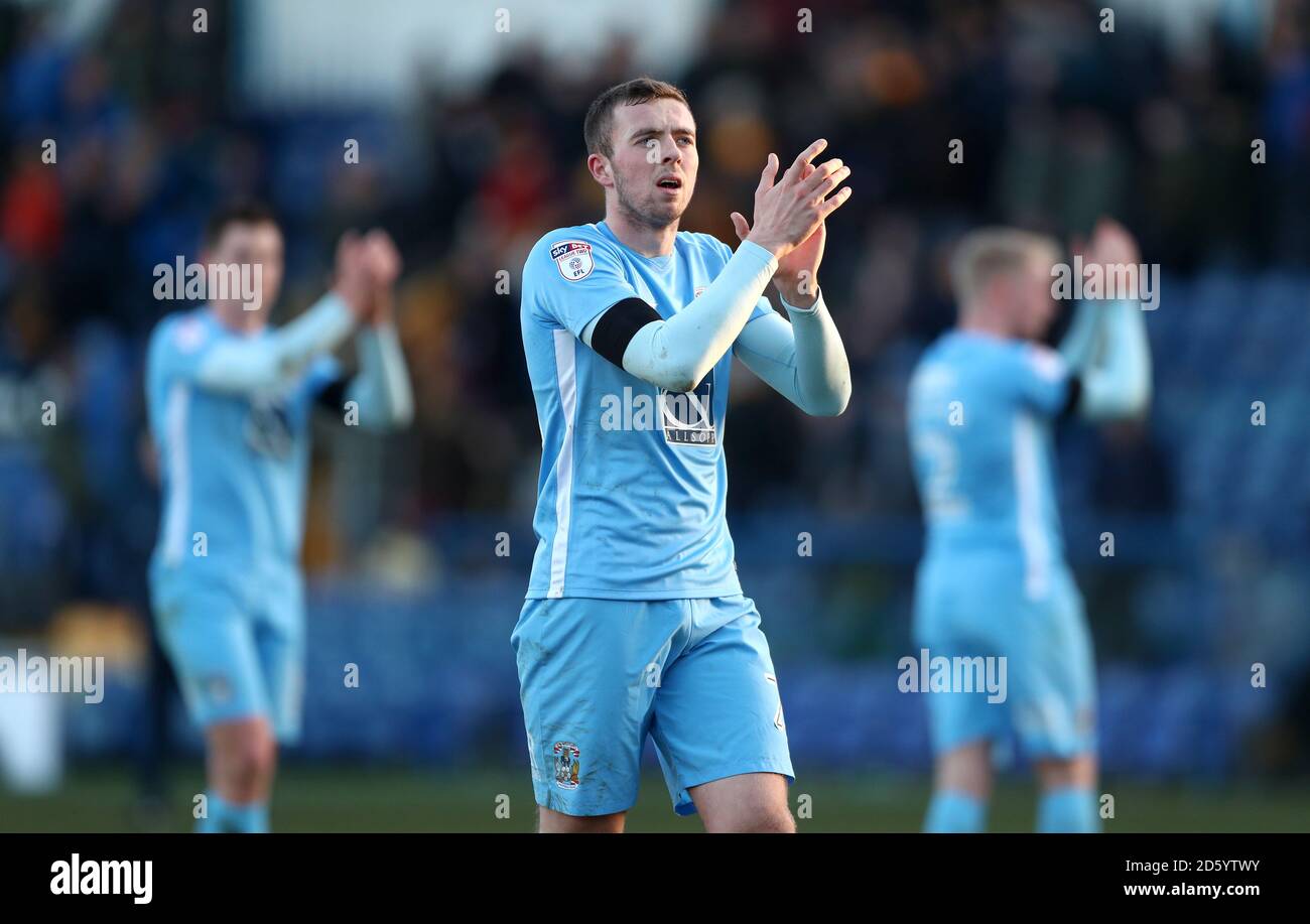 Jordan Shipley de Coventry City remercie les fans après la finale sifflet Banque D'Images