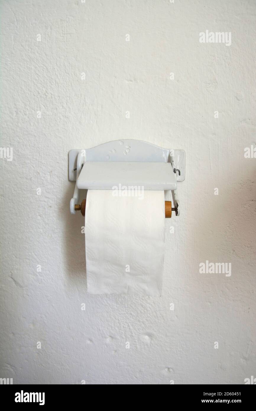 Porte-rouleau de papier toilette en porcelaine Banque D'Images