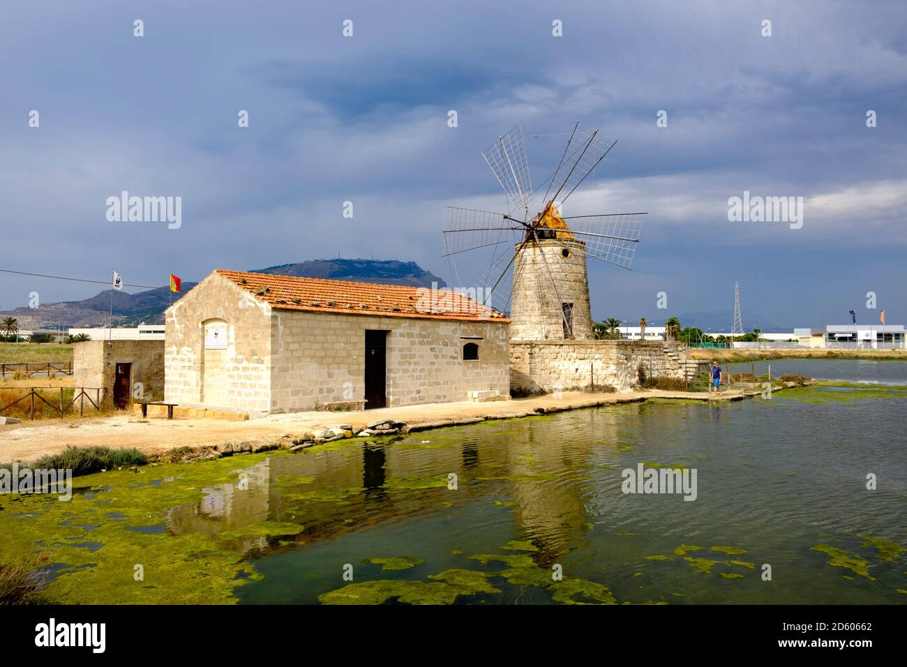 Sicile, Trapani, Riserva naturale integrale Saline di Trapani e Paceco, Mulino Maria Stella Banque D'Images