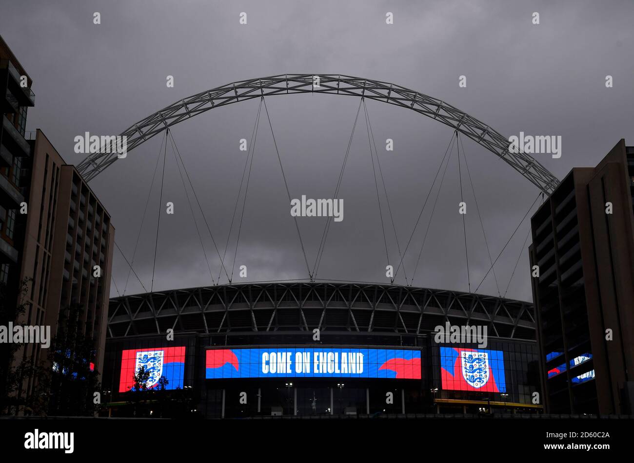 Vue générale à l'extérieur du sol devant le match de la Ligue des Nations de l'UEFA 2, League A au stade Wembley, Londres. Banque D'Images