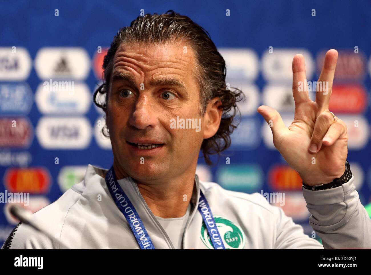 Juan Antonio Pizzi, directeur de l'Arabie Saoudite, lors d'une conférence de presse À l'intérieur du stade Luzhniki à Moscou Banque D'Images