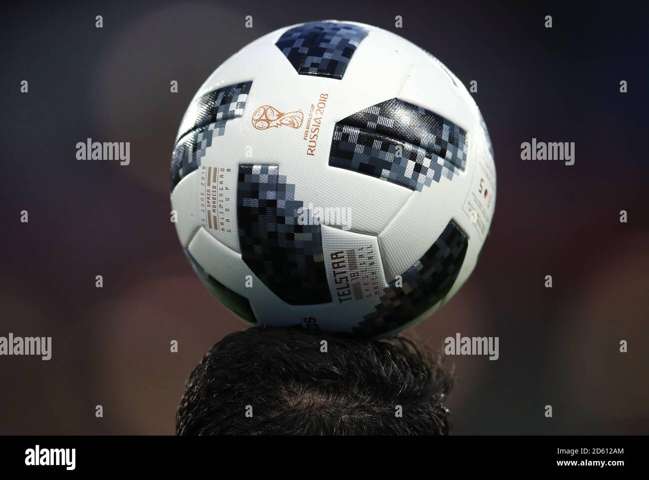Une vue générale d'une balle de match Adidas Telstar Banque D'Images