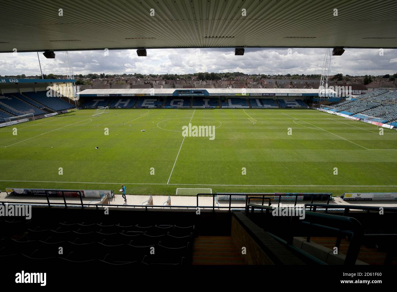 Vue générale du stade Priestfield de Gillingham devant le ciel Misez la Ligue 1 Banque D'Images