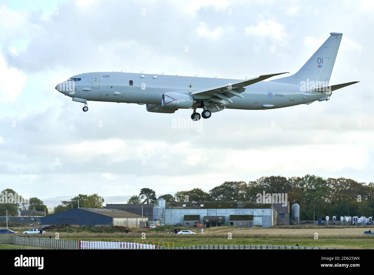 RAF Lossiemouth, Moray, Royaume-Uni. 14 octobre 2020. ROYAUME-UNI. Voici l'avion de la Royal Air Force, ZP801, Pride of Moray arrivant à sa base d'origine. Credit: JASPERIMAGE / Alamy Live News Banque D'Images