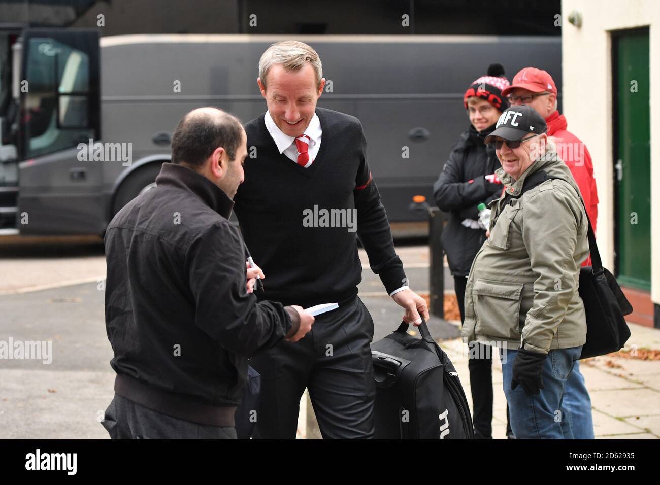 Arrivée de Lee Bowyer, responsable Athlétique de Charlton Banque D'Images