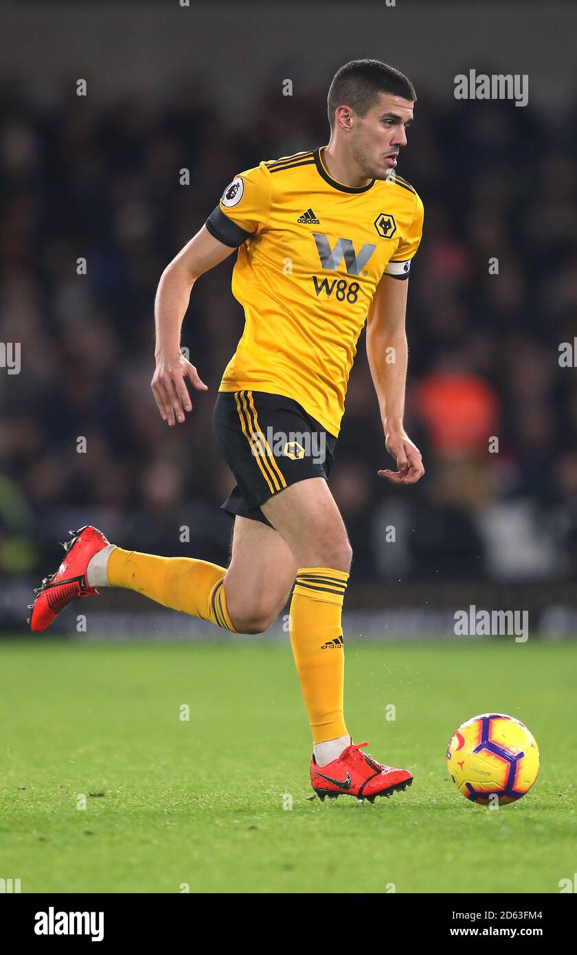 Wolverhampton Wanderers' Conor Coady en action Banque D'Images