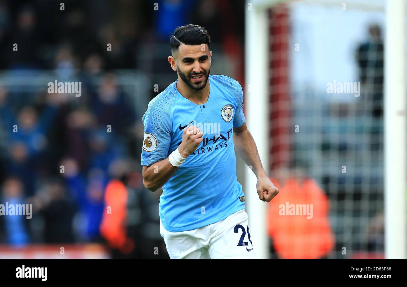 Riyad Mahrez de Manchester City célèbre son premier but du jeu Banque D'Images