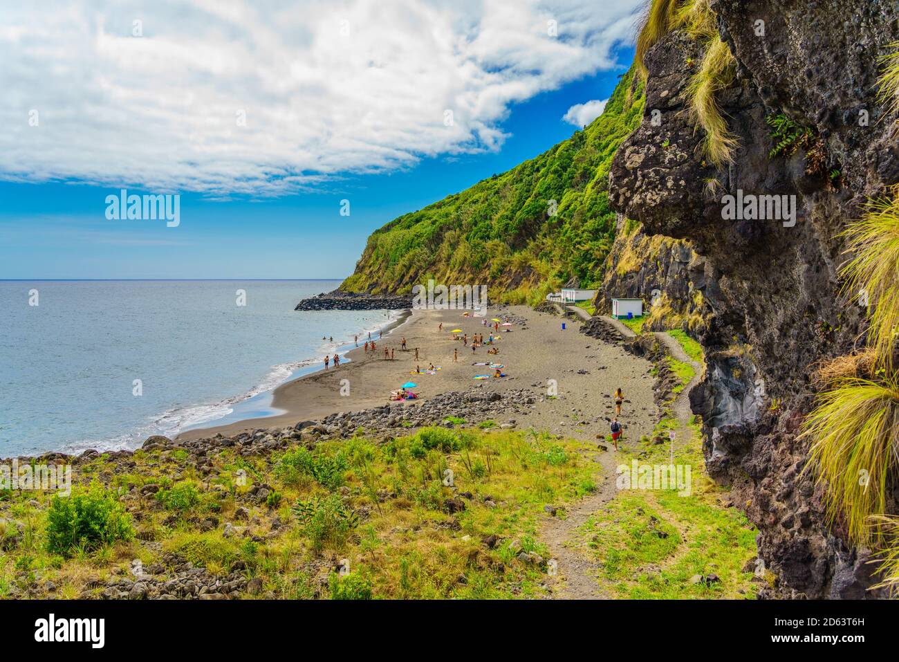 Paysage de sable noir de la plage de Lombo Gordo, Nordeste, Sao Miguel, Açores Portugal, Panorama Banque D'Images