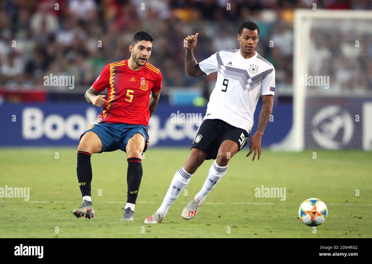 Espagne U21's Unai Nunez (à gauche) et Allemagne Lukas Nmecha U21 bataille pour le ballon Banque D'Images