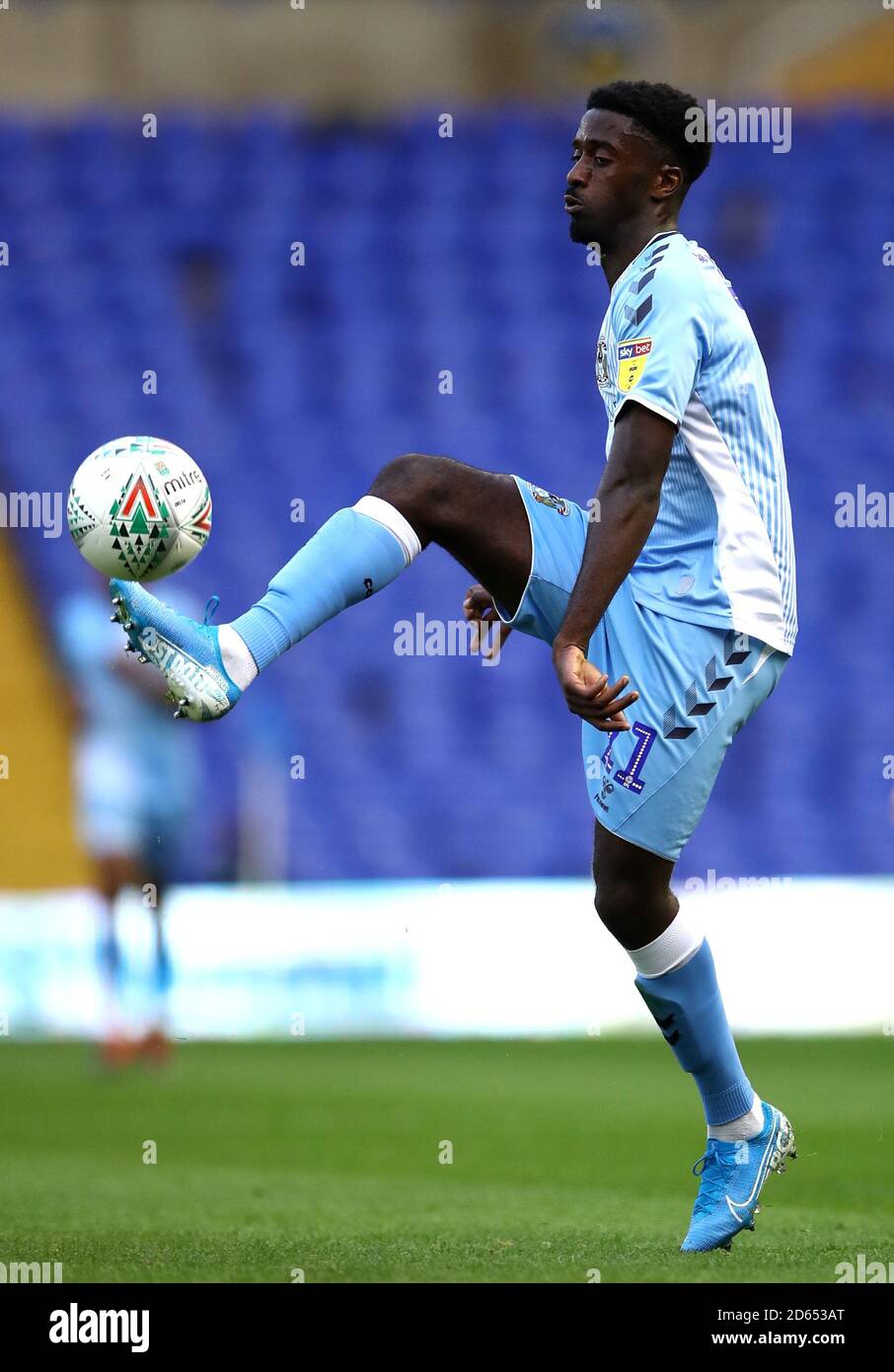 Le Jordy Hiwula de Coventry City Banque D'Images