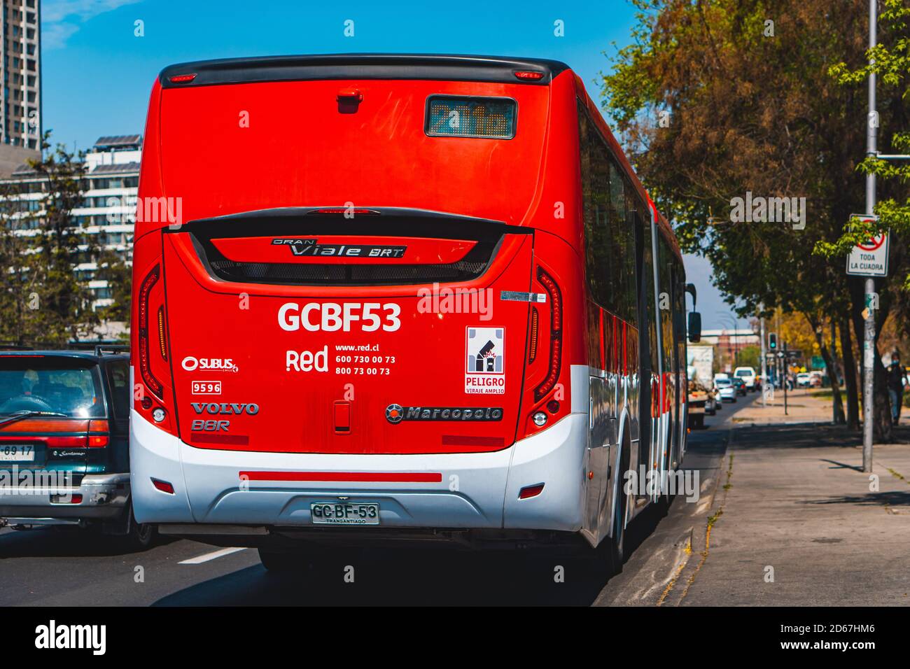 Santiago, Chili - septembre 2020 : un bus Transantiago / Red Movilidad à Santiago Banque D'Images