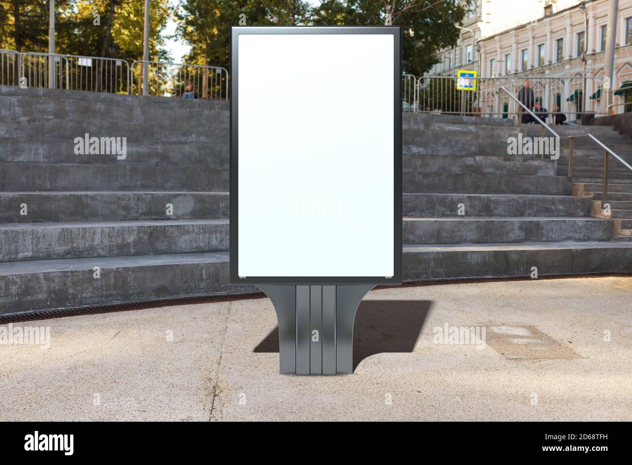 Maquette publicitaire sur le panneau publicitaire dans la rue. Banque D'Images