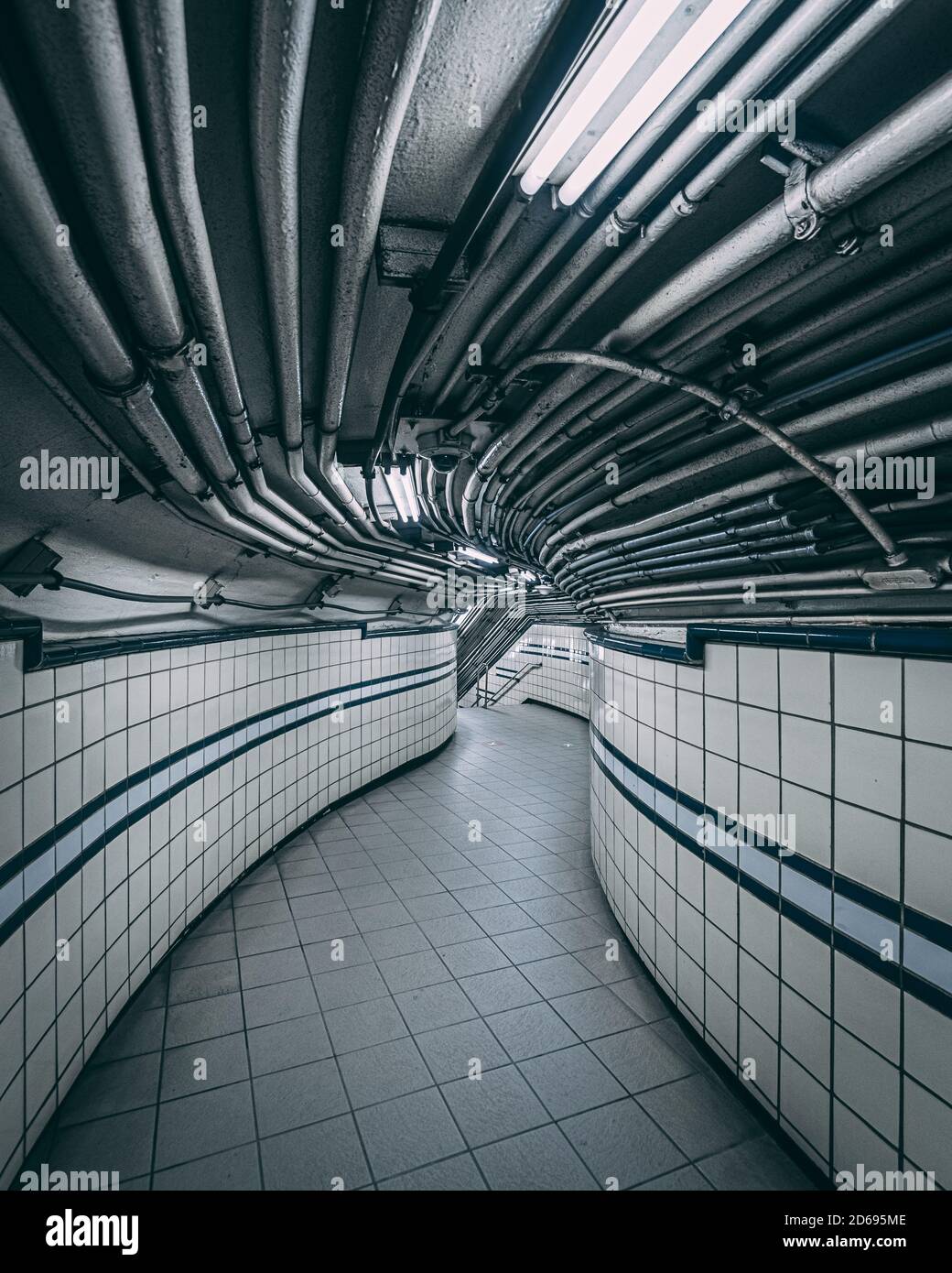 Tunnel dans la station de métro 9th Street PATH, à Manhattan, New York Banque D'Images