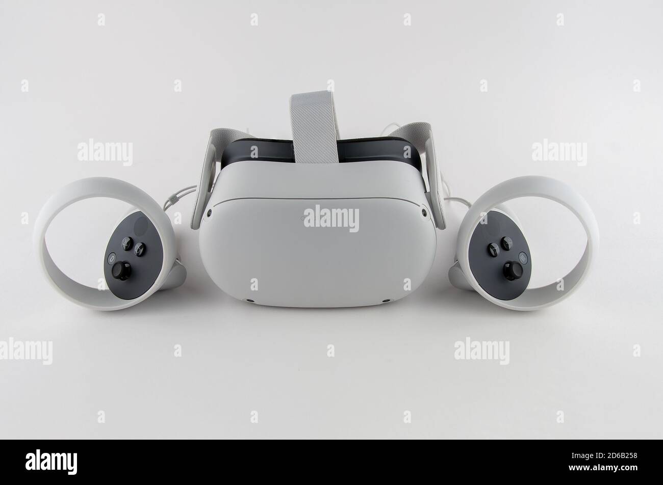 CHESTER, ANGLETERRE - 15 OCTOBRE 2020 : casque de réalité virtuelle Oculus Quest 2 Banque D'Images