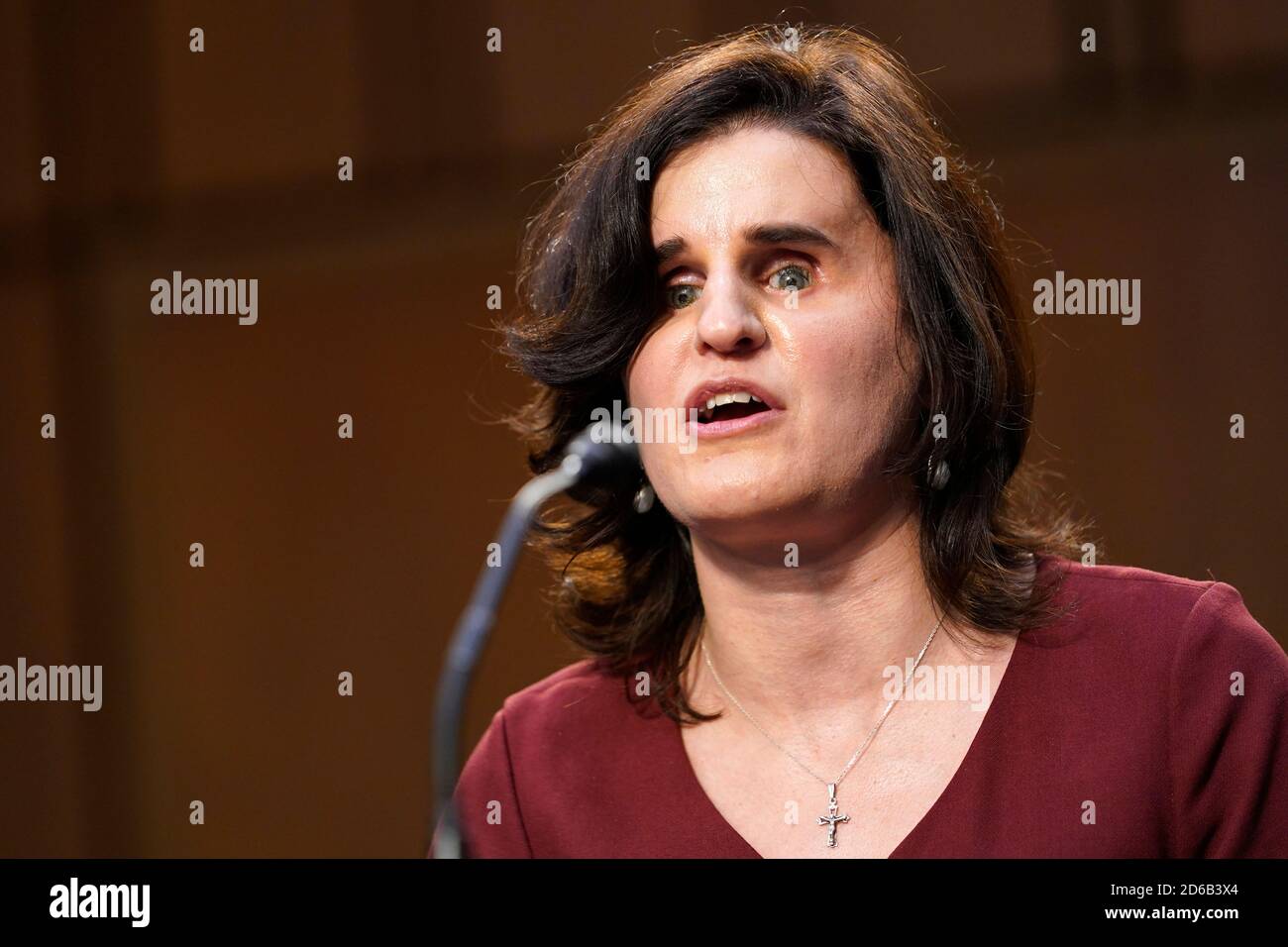 Laura Wolk témoigne lors de l'audience de confirmation de la nomination de la Cour suprême Amy Coney Barrett devant la Commission judiciaire du Sénat à Capitol Hill, à Washington, le jeudi 15 octobre 2020. Crédit : Susan Walsh/Pool via CNP/MediaPunch Banque D'Images