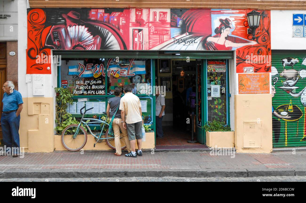 Scène de rue San Telmo, Buenos Aires, Argentine Banque D'Images