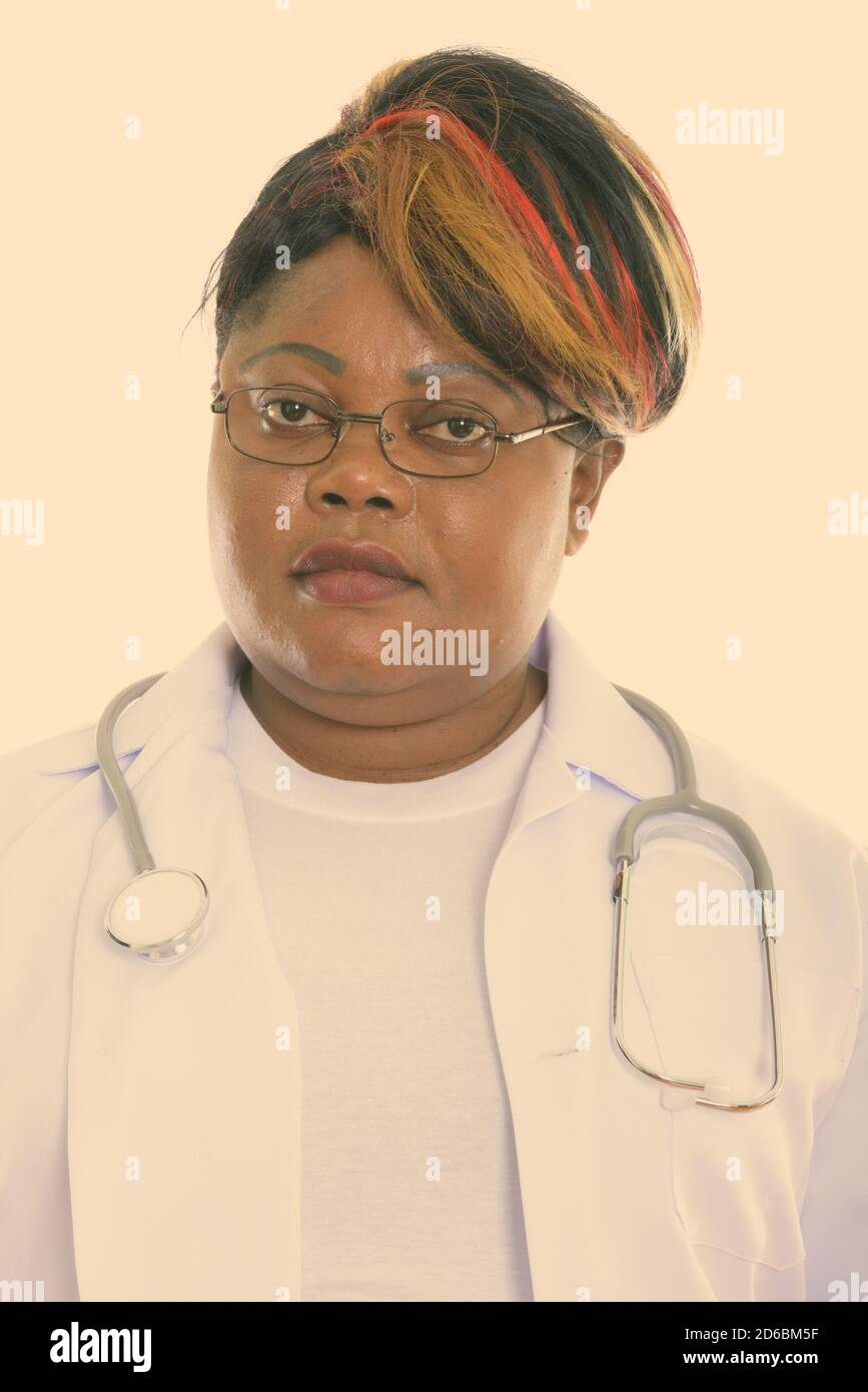 Visage de femme africaine noire gras médecin portant des lunettes Banque D'Images Visage de femme africaine noire gras médecin portant des lunettes Banque D'Images