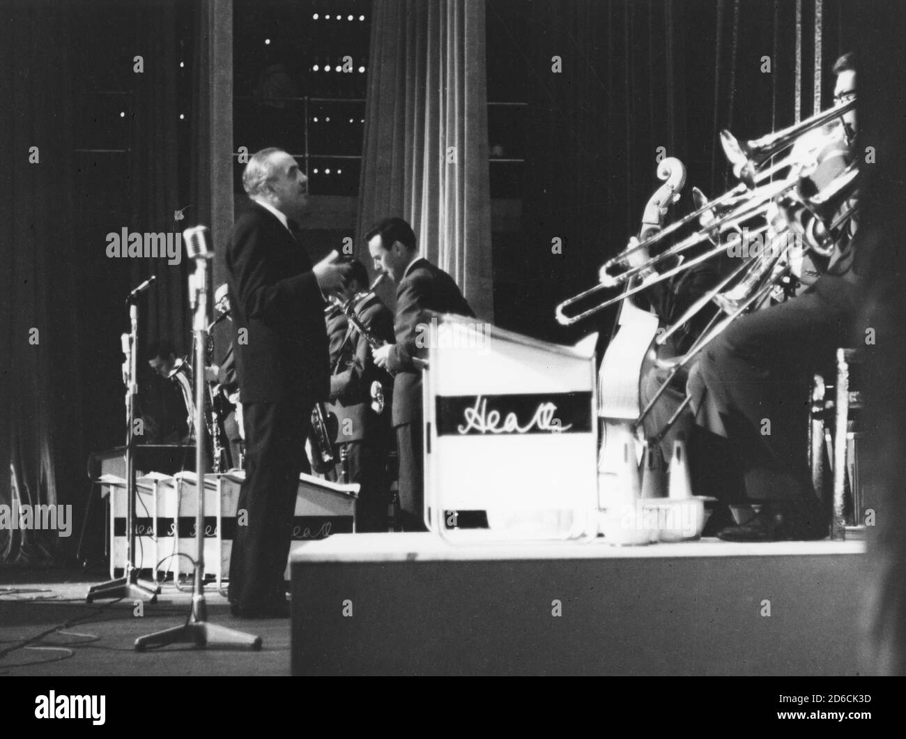 Ted Heath et sa musique, concert de NAT King Cole, Shepherd's Bush, Londres, 1963. Banque D'Images