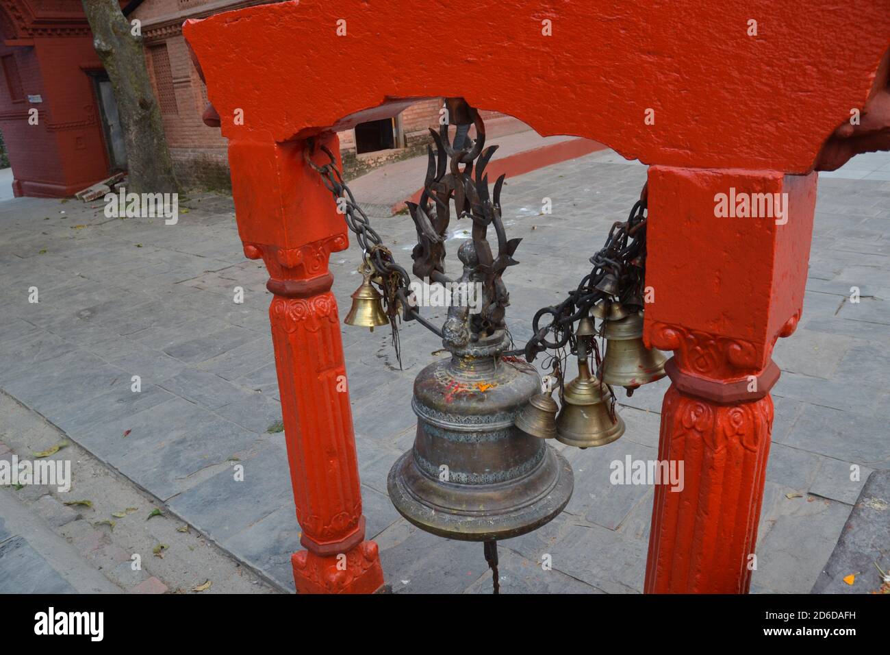 'Temple Budhanilkantha' un célèbre temple hindou et ses locaux dans la vallée de Katmandou, au Népal. Banque D'Images