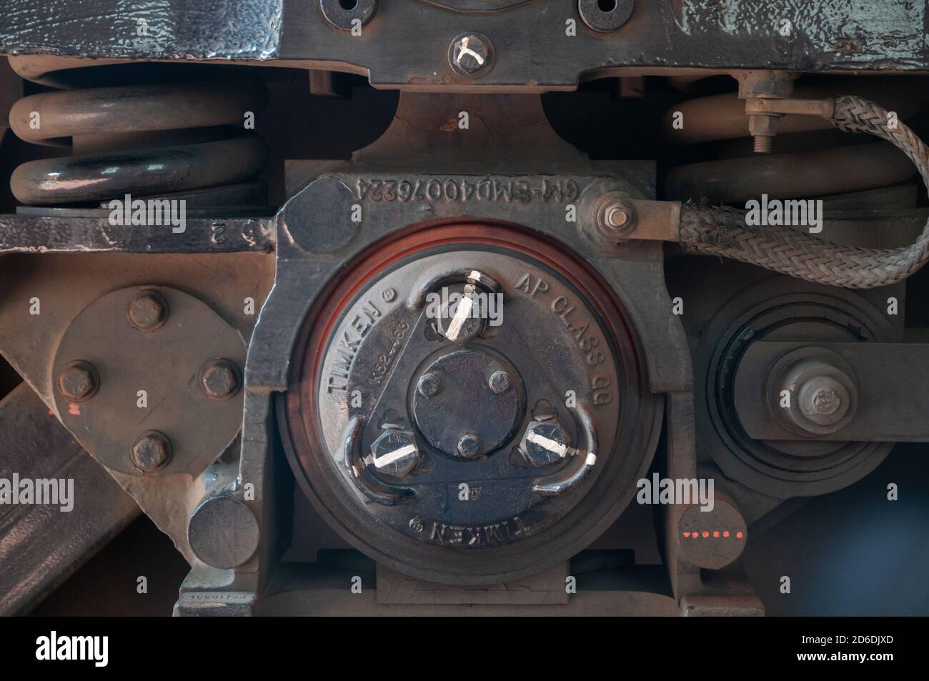 Roulement Timken AP classe GG sur un jeu de roues d'une locomotive GB Railfreight classe 66. Banque D'Images